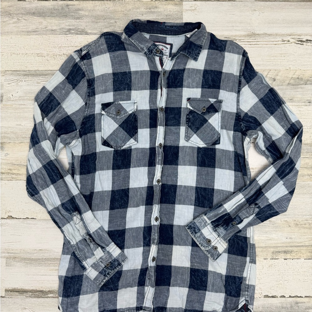 Thread & Cloth NWOT Blue and White Checkered Button Down Shirt Y2K